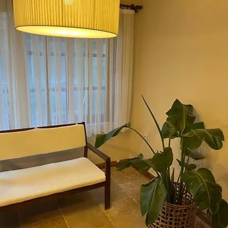 Pinar - Near The Airport And Vilă *