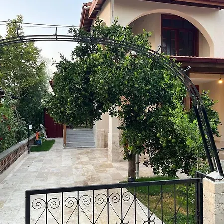 别墅 Pinar - Near The Airport And