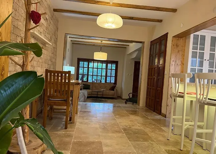 Pinar - Near The Airport And * ダラマン