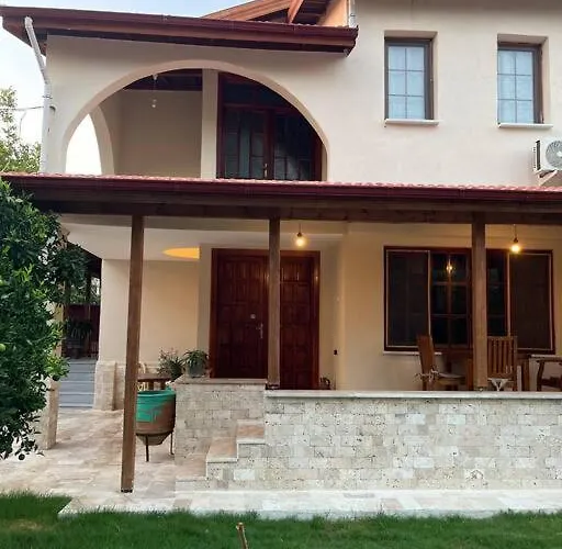 Pinar - Near The Airport And ヴィラ