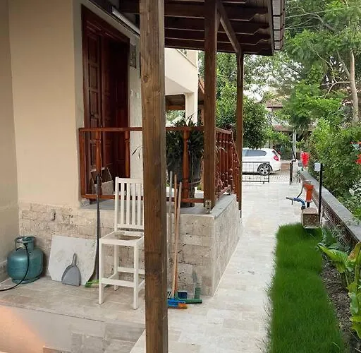 Pinar - Near The Airport And ヴィラ